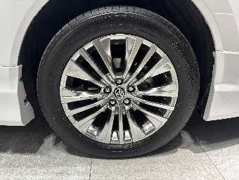 TOYOTA HARRIER HYBRID 2024 Image 12