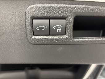 TOYOTA HARRIER HYBRID 2024 Image 27