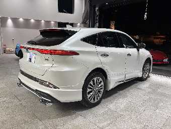 TOYOTA HARRIER HYBRID 2024 Image 5