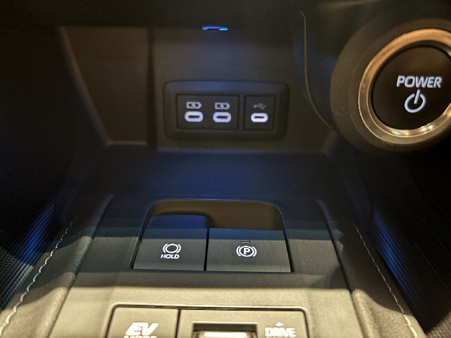 TOYOTA HARRIER HYBRID 2024 Image 52