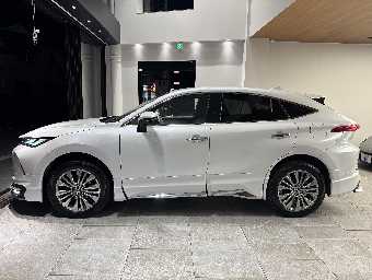 TOYOTA HARRIER HYBRID 2024 Image 8