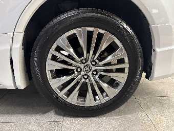 TOYOTA HARRIER HYBRID 2024 Image 10