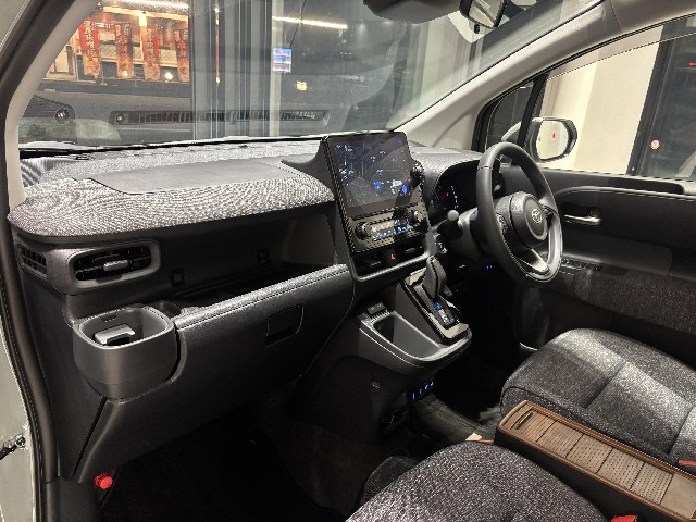 TOYOTA SIENTA 2025 Image 28