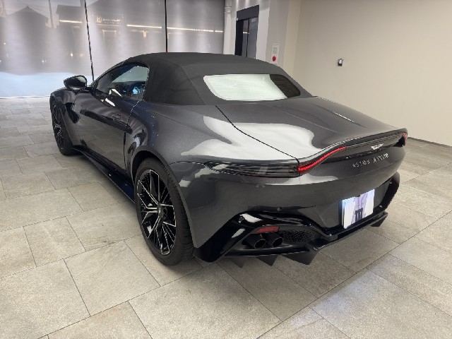 ASTON MARTIN VANTAGE 2022 Image 21
