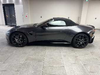 ASTON MARTIN VANTAGE 2022 Image 16