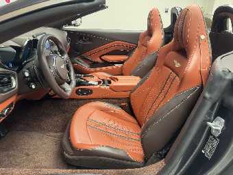 ASTON MARTIN VANTAGE 2022 Image 18