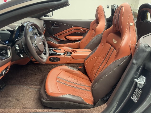 ASTON MARTIN VANTAGE 2022 Image 24