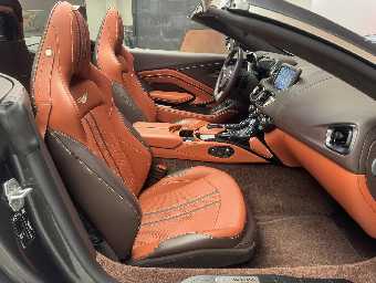 ASTON MARTIN VANTAGE 2022 Image 22