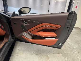 ASTON MARTIN VANTAGE 2022 Image 24
