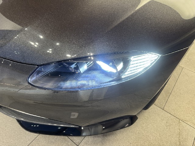 ASTON MARTIN VANTAGE 2022 Image 31