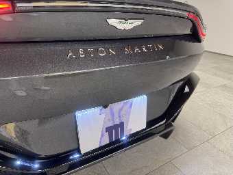 ASTON MARTIN VANTAGE 2022 Image 30