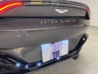 ASTON MARTIN VANTAGE 2022 Image 31