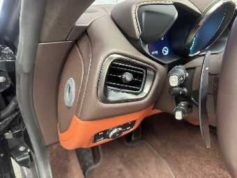 ASTON MARTIN VANTAGE 2022 Image 42