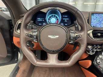 ASTON MARTIN VANTAGE 2022 Image 43