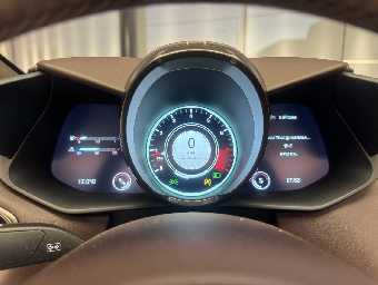 ASTON MARTIN VANTAGE 2022 Image 46