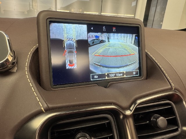 ASTON MARTIN VANTAGE 2022 Image 57