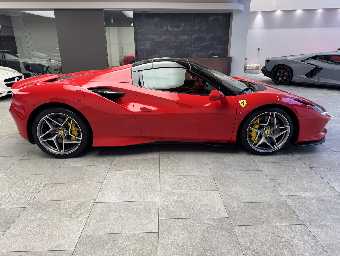 FERRARI F8 SPIDER 2021 Image 12