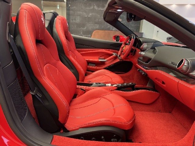 FERRARI F8 SPIDER 2021 Image 44