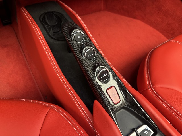 FERRARI F8 SPIDER 2021 Image 56