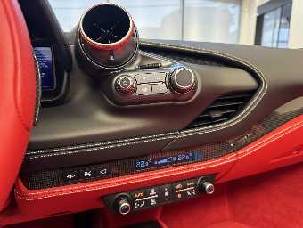 FERRARI F8 SPIDER 2021 Image 51