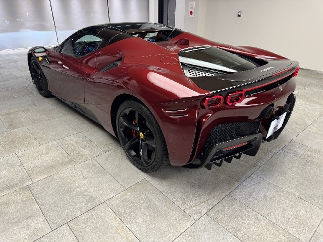 FERRARI SF90 SPIDER 2022 Image 21