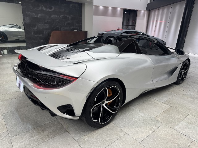 MCLAREN 750S 2025 Image 19
