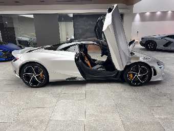 MCLAREN 750S 2025 Image 20