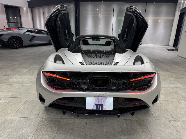 MCLAREN 750S 2025 Image 28