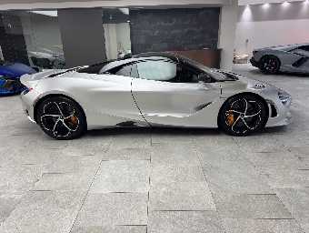 MCLAREN 750S 2025 Image 28