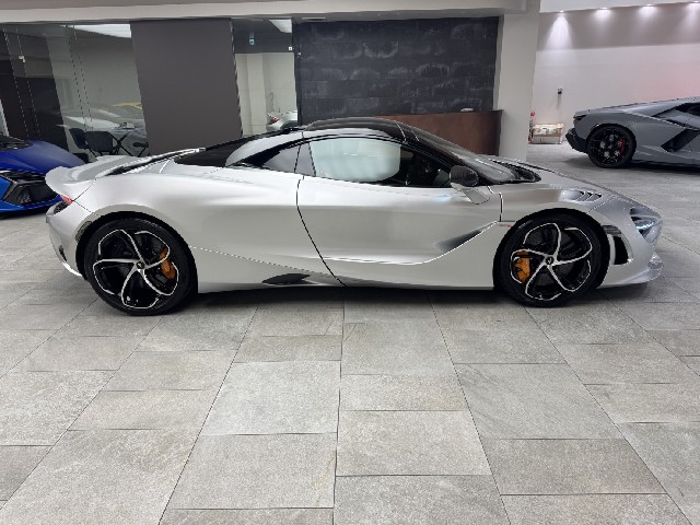 MCLAREN 750S 2025 Image 34