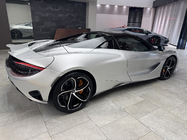 MCLAREN 750S 2025 Image 35