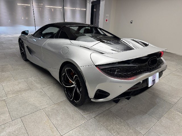 MCLAREN 750S 2025 Image 37