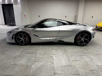 MCLAREN 750S 2025 Image 32