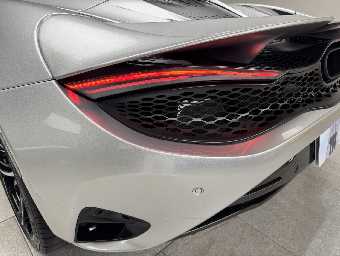MCLAREN 750S 2025 Image 41