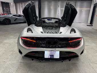 MCLAREN 750S 2025 Image 6