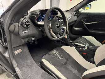 MCLAREN 750S 2025 Image 48