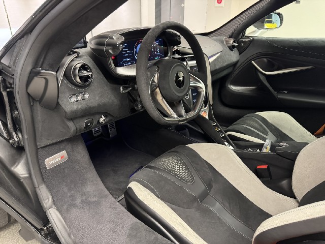 MCLAREN 750S 2025 Image 54