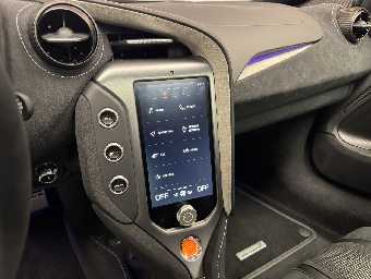 MCLAREN 750S 2025 Image 60