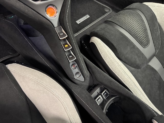 MCLAREN 750S 2025 Image 68
