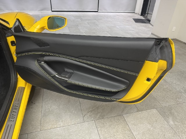 FERRARI F8 SPIDER 2021 Image 30