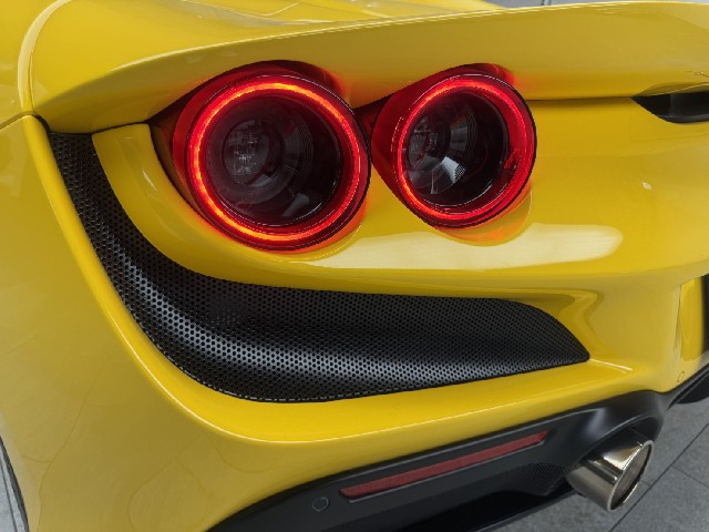 FERRARI F8 SPIDER 2021 Image 38