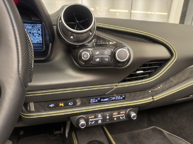 FERRARI F8 SPIDER 2021 Image 55