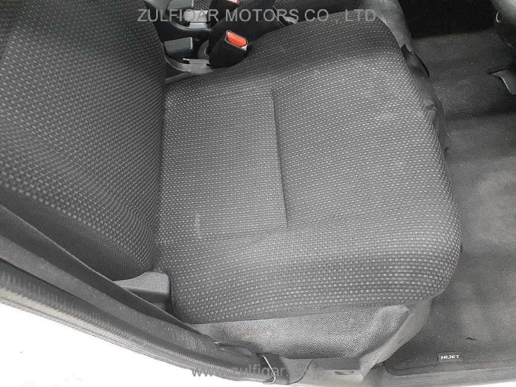 DAIHATSU HIJET CARGO 2020 Image 8