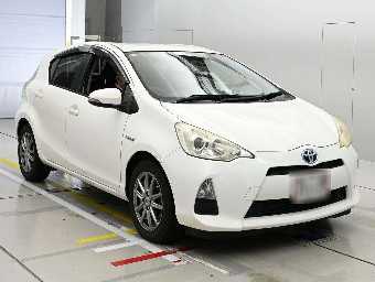 TOYOTA AQUA 2013 Image 5
