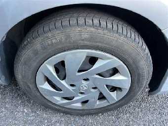 TOYOTA AQUA 2015 Image 9