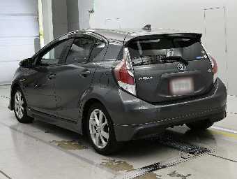 TOYOTA AQUA 2015 Image 6