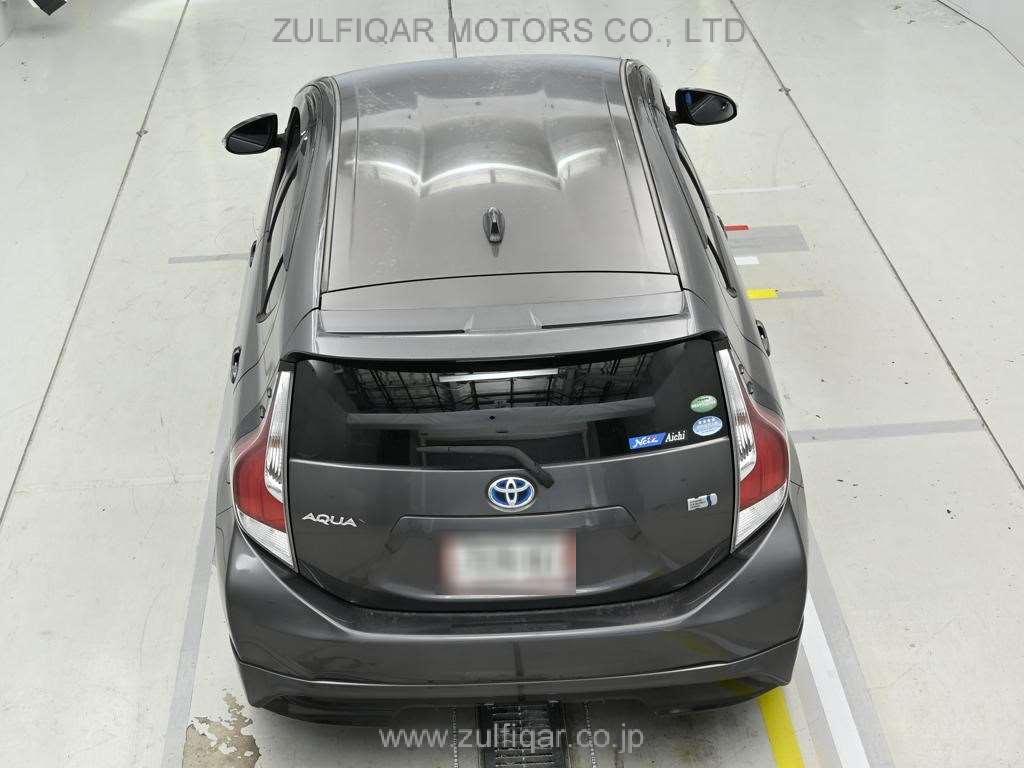 TOYOTA AQUA 2015 Image 8