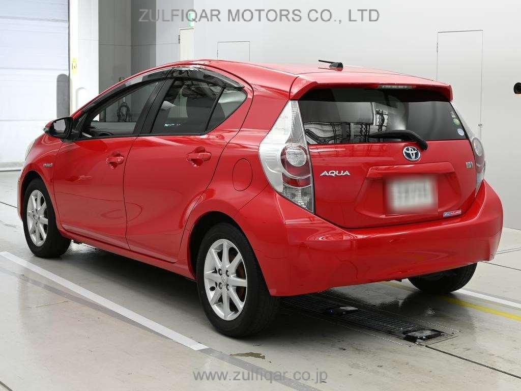 TOYOTA AQUA 2013 Image 6