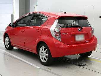 TOYOTA AQUA 2013 Image 6