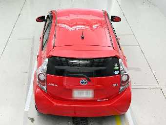 TOYOTA AQUA 2013 Image 8